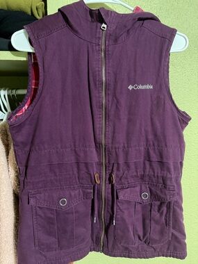 Columbia Deep Plum Sleeveless Utility Vest
